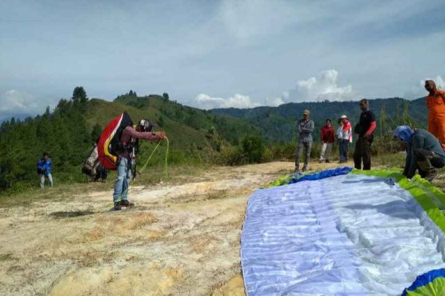 Spot Paralayang di Gunung Telasih Semurup, Terbang di Atas Langit Tigo Luhah Semurup