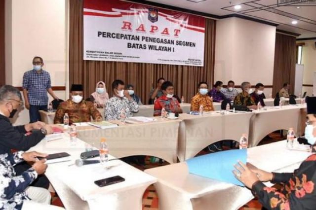Wabup Robby Hadiri Rapat Batas Wilayah