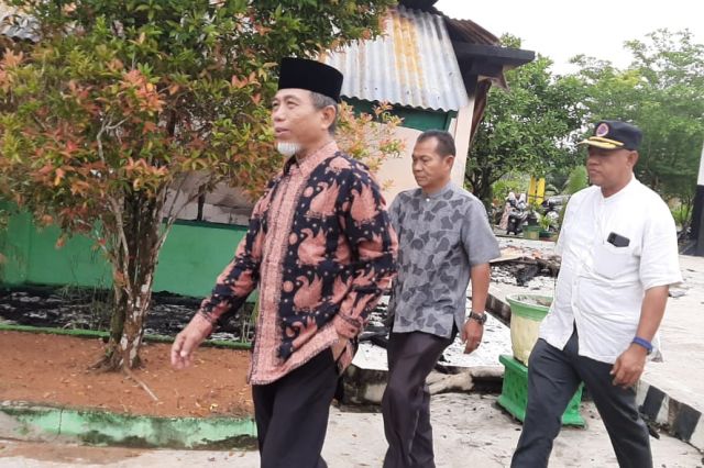 Wabup Mashuri Langsung Tinjau SMA 8 Merangin yang Terbakar