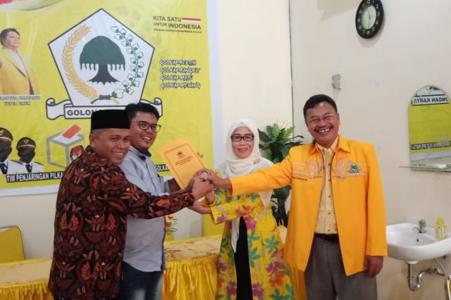 Melalui Utusan Tim, Safrial dan Usman Ambil Formulir Pendaftaran di Partai Golkar