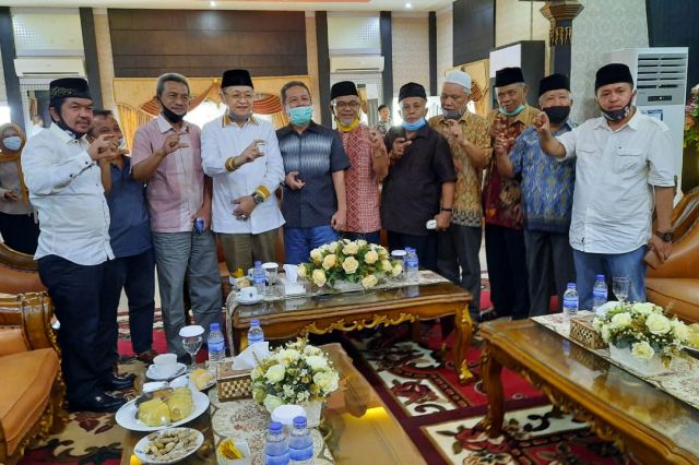 Sambangi Batanghari, CE-Ratu Silaturahmi ke Kediaman Syahirsyah