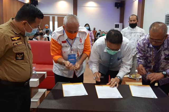 Al Haris Terima TAK ORARI YC4BMA dan IAR