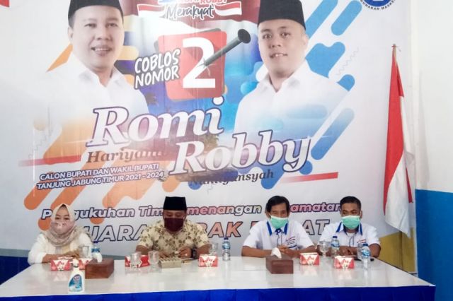 Hadiri Pengukuhan Tim, Robby Ajak Semua Bekerjasama untuk Raih Kemenangan