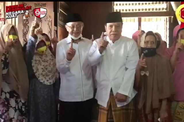 Bersama Mantan Rektor Unja, Cek Endra Silaturahmi dengan Warga Tanjung Pasir