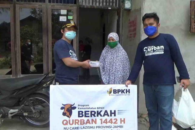 LAZISNU Jambi Distribusikan 100 Paket Daging Qurban Program Kemaslahatan BPKH dan NU Care-LAZISNU