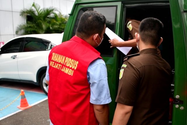 Kasus Dugaan Kredit Fiktif, Kejati Jambi Tahan Account Officer Bank BRI Syariah Bungo