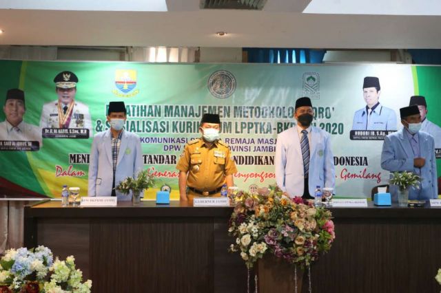 Buka Acara Pelatihan Metode Iqro', Gubernur Al Haris Perhatikan Guru Ngaji di Jambi