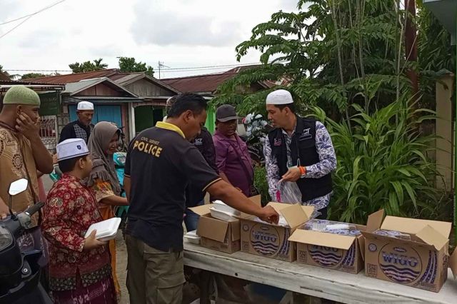 Menelisik Aksi Ciamik ACT Jambi, Konsisten Bagikan Seribuan Nasi Siap Saji ke Warga