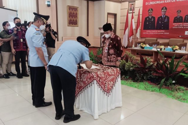 Gubernur Al Haris Hadiri Sertijab Kakanwil Kemenkumham Jambi