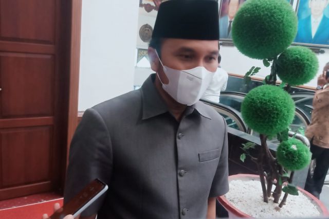 Pandangan Umum Fraksi Terkait LKPJ Gubernur, Edi Purwanto: Ini Komplikasi Permasalahan Rakyat Jambi