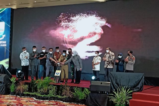 Atasi  Kemacetan, Gubernur Al Haris Usulkan Pelebaran Jalan Sarolangun-Jambi