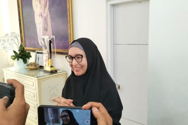 Cawako atau DPR RI, Ini Kata Ratu Munawaroh