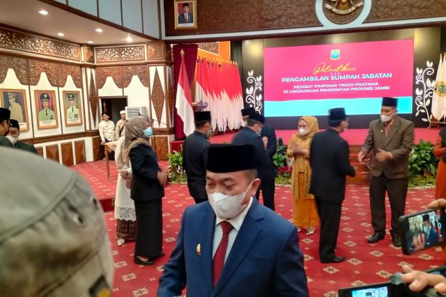 Gubernur Al Haris Akan Evaluasi 15 Kepala OPD Agustus Mendatang