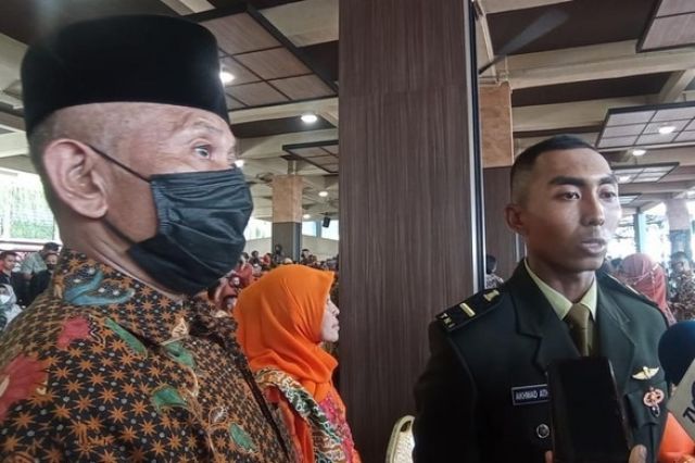 Sempat Gagal, Anak Penjual Rumput Ini Lulus Perwira TNI AD