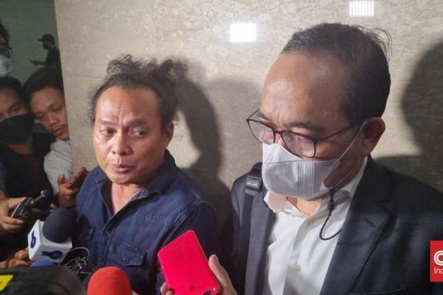 Sebelumnya Mundur, Pengacara Bharada E Deolipa Dipecat: Minta Fee Rp 15 Triliun