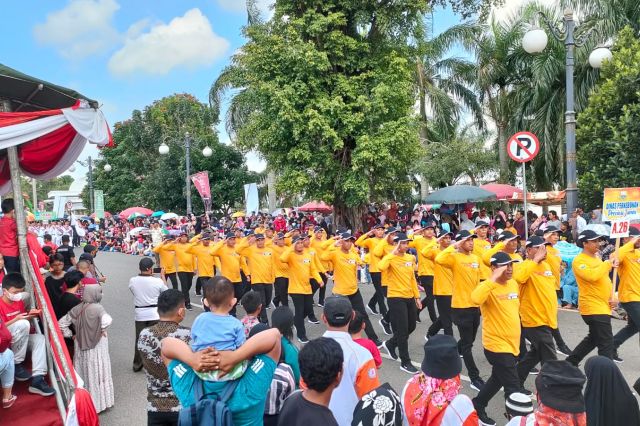 Pawai Pembangunan Pemprov Jambi Dimeriahkan Ribuan Peserta dan Kendaraan Hias