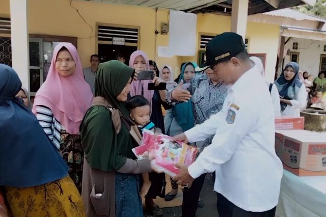 Bupati Mashuri Turun Langsung Salurkan Bantuan Banjir di Tiga Desa
