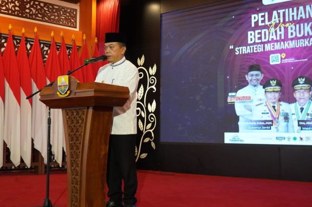 Gubernur Al Haris Konsisten Bantu Masyarakat Makmurkan Masjid