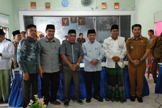 Gubernur Al Haris Dampingi HBA Serap Aspirasi Masyarakat di Mersam Batanghari