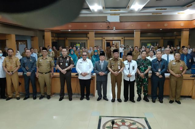 Gubernur Al Haris Kukuhkan Abdullah Sani Sebagai Ketua TPPS