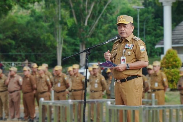 Gubernur Al Haris Pimpin Apel Gabungan ASN Muaro Jambi: Singgung Kedisiplinan dan Gaya Hidup