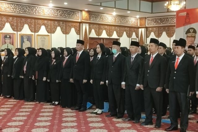Gubernur Al Haris Serahkan SK 113 PPPK Provinsi Jambi