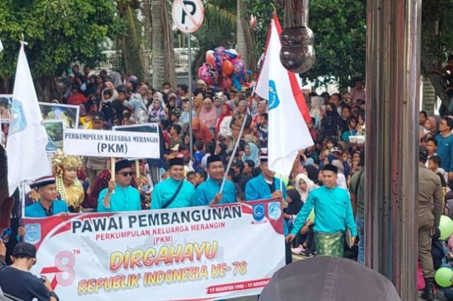 PKM Jambi Tampilkan Budaya dan Wisata Merangin di Pawai HUT RI