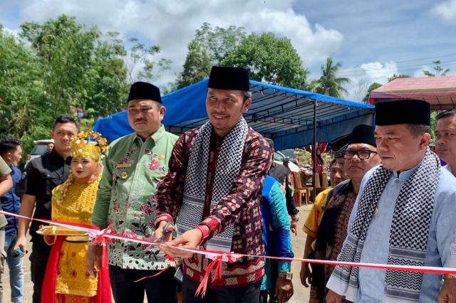 Edi Purwanto Hadiri Peresmian Masjid Raya Baiturahim Rantau Keloyang