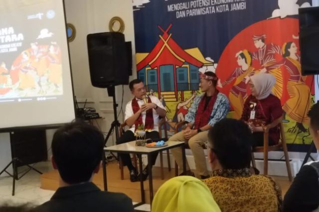 Menparekraf Sandiaga Bersama Gubernur Al Haris Lakukan Diskusi dengan Asosiasi Pelaku Ekonomi Kreatif Jambi