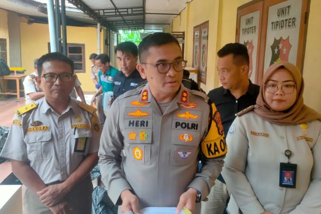 Polisi Buru Pemilik Ratusan Benih Baby Lobster yang Berhasil Diamankan Polres Tanjab Timur