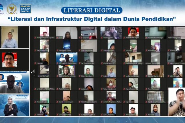 Transformasi Pendidikan Melalui Literasi dan Infrastruktur Digital