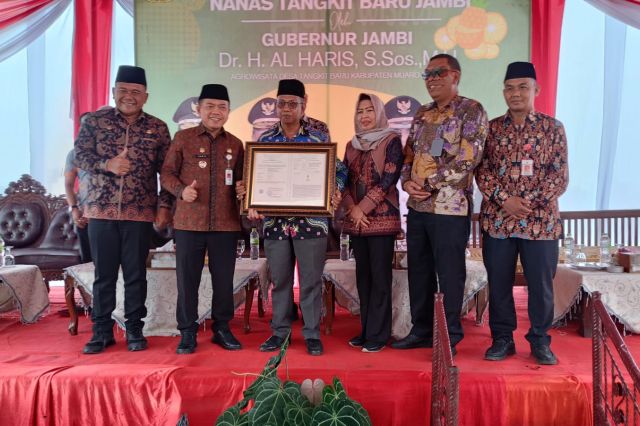 Penantian 10 Tahun Warga Tangkit Baru: Hari Ini Sertifikat Indikasi Geografis Nanas Diserahkan Gubernur Al Haris