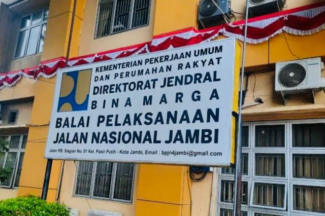 BPJN Jambi Tindak Tegas Kontraktor Jalan Inpres Tanjab Timur Berkinerja Buruk: Ini Sanksinya