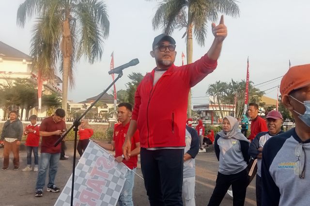 Lepas Jalan Santai HUT Kemerdekaan: Sekda Sudirman Minta Seluruh Komponen Turut Membangun Bangsa