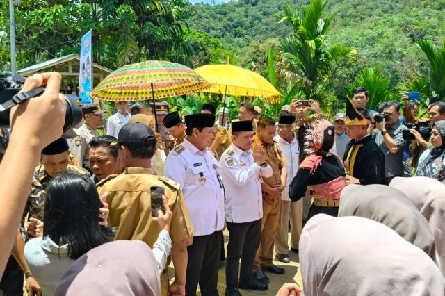 Jalan Batang Asai Mulus di Kepimpinan Gubernur Al Haris: Warga Batang Asai Gelar Syukuran