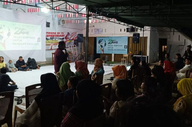 WALHI Nobar Video Dampak Negatif Debu Batu Bara PT RMKE (Induk PT SAS) Bagi Masyarakat