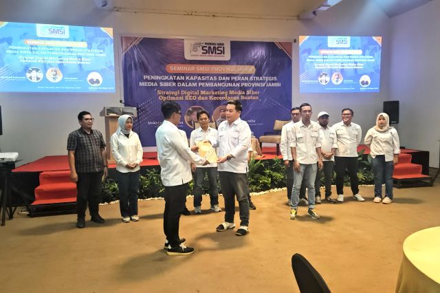 Resmi Dikukuhkan: Ini Nama-nama Pengurus Forum Pemred SMSI Jambi Periode 2025–2027