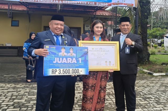 Plt Kadisdik Umar Sampaikan Apresiasi Siswa Jambi Raih Prestasi Nasional: Bukti Mampu Bersaing Level Nasional
