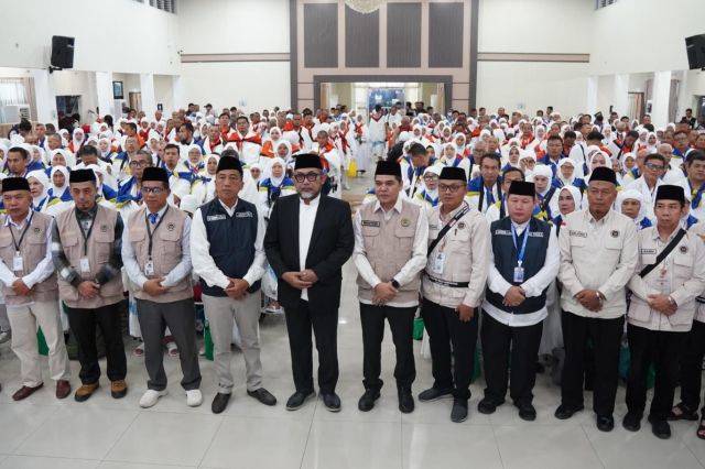 Sekda Sudirman Lepas JCH Kloter 23: Doakan Jamaah Jadi Haji Mabrur