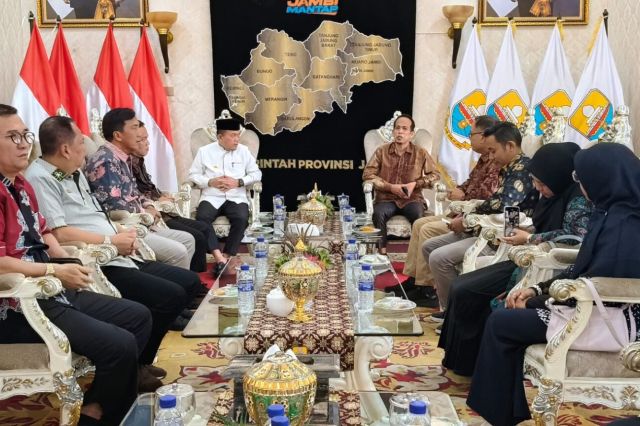 Gubernur Al Haris Apresiasi Langkah Universitas Nurdin Hamzah Cetak SDM Digital Jambi