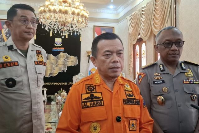 Darurat Karhutla Jambi: Hujan Buatan Tertunda Dua Pekan Akibat Langit Tanpa Awan