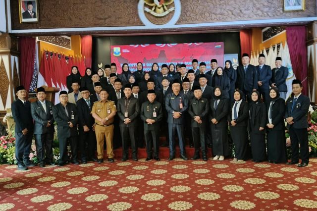 Gubernur Al Haris Lantik Puluhan Kepala Sekolah dan Pejabat Fungsional: Ini Daftar Lengkapnya