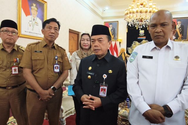 Kabut Asap Kian Pekat: Gubernur Al Haris Imbau Warga Jambi Wajib Masker dan Batasi Aktivitas Luar Ruangan