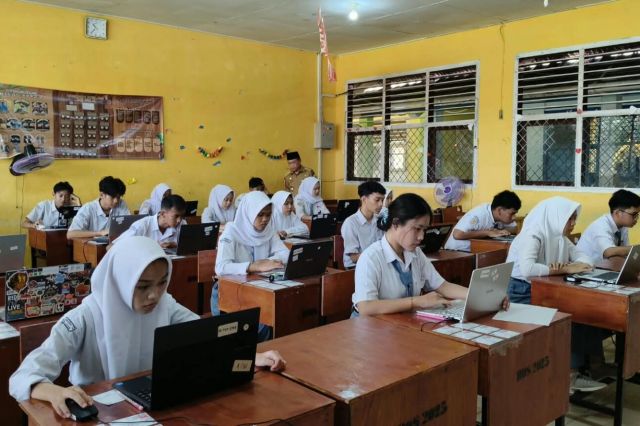 Darurat Kabut Asap: SMA dan SMK di Empat Daerah Jambi Kembali Belajar dari Rumah