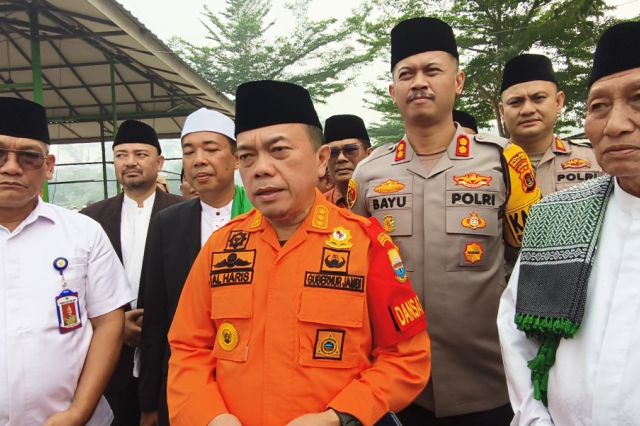 Peringati Hari Santri di Muaro Jambi: Gubernur Al Haris Ajak Generasi Muda Kuasai Teknologi dan Ilmu Agama