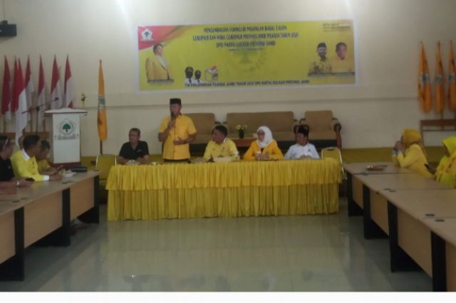 Kembalikan Berkas Pendaftaran, Sukandar Mendaftar Sebagai Bacawagub di Golkar