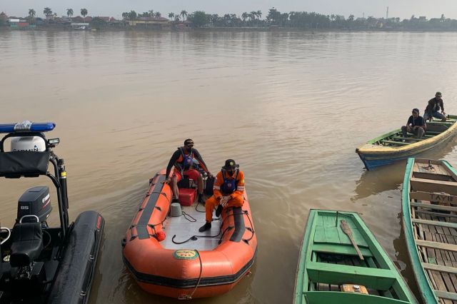 Seorang Anak Tenggelam Saat Berenang di Sungai Batanghari