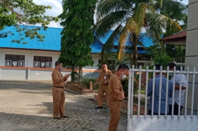 Pejabat Disdik Provinsi Jambi Sambangi SMAN 3 Muaro Jambi Pasca Penutupan Gerbang Sekolah