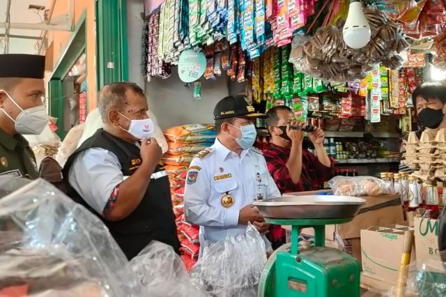 Gubernur Al Haris Sidak Pasar Jelang Ramadan, Ini Hasil Pantaunya