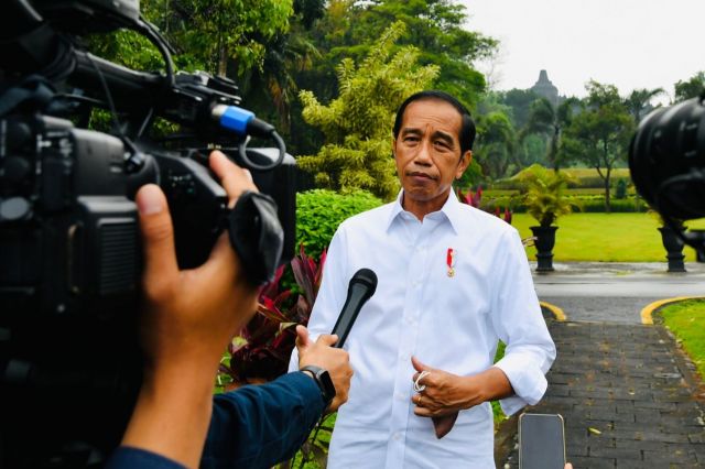 Soal Presiden Tiga Periode, Jokowi: Kita Harus Taat dan Patuh Pada Konstitusi